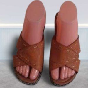 DOK SLIP ON SANDALS SIZE 6 NWOT